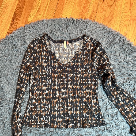 Anthropologie Pilcro Navy Brown Notched Waffle Thermal Top Size XL - Picture 2 of 7
